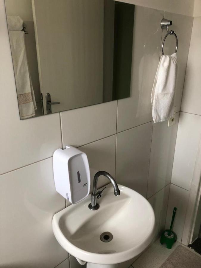 Hotel E Rodoviaria Centro Quartos Individuais Com Chave E Wi-fi *